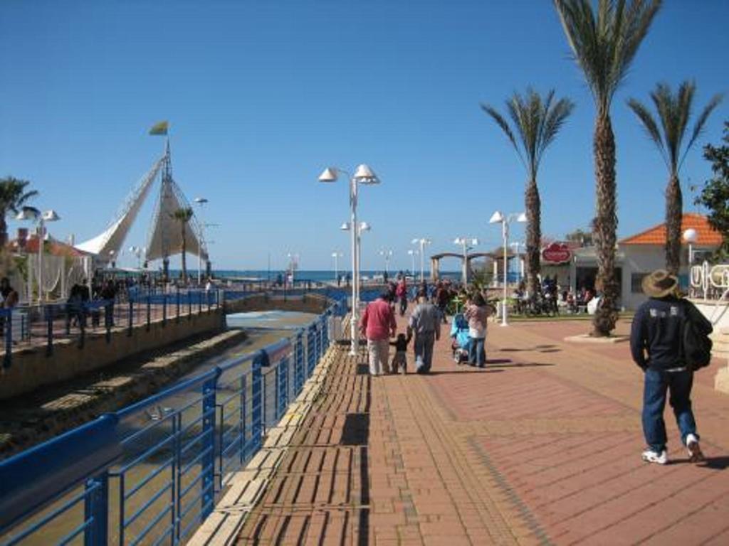 Ga'Aton Motel Nahariya Ngoại thất bức ảnh