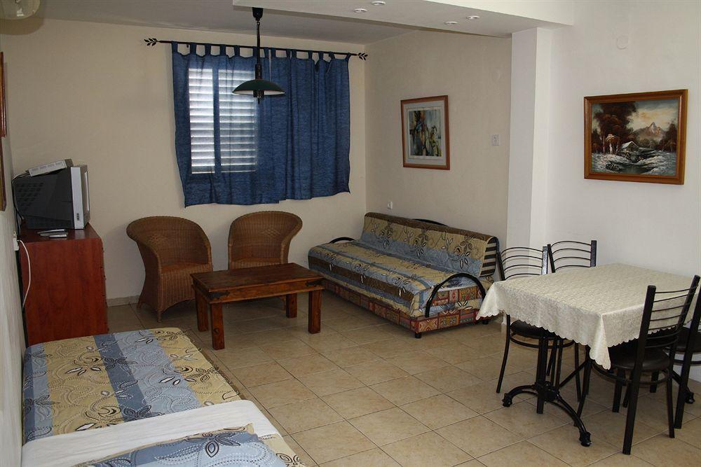 Ga'Aton Motel Nahariya Ngoại thất bức ảnh