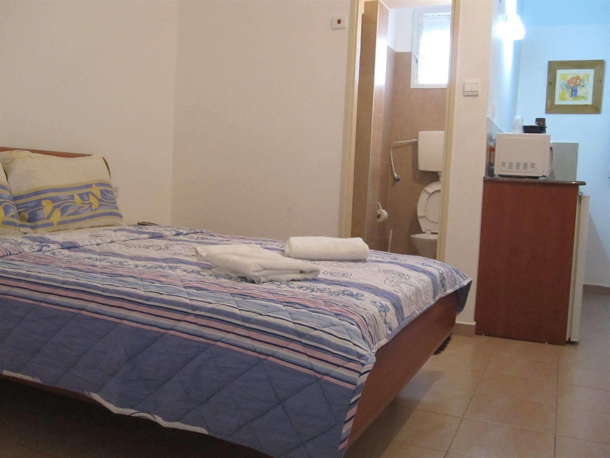 Ga'Aton Motel Nahariya Ngoại thất bức ảnh