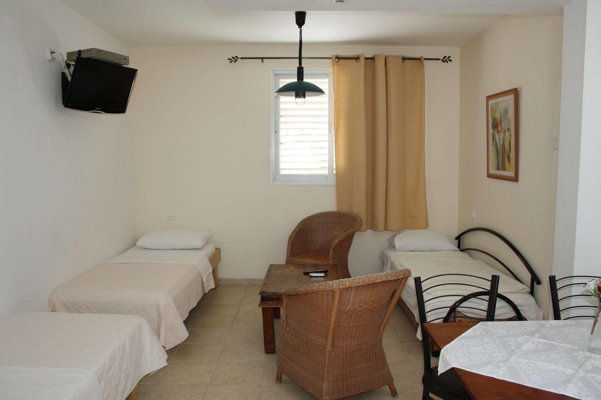 Ga'Aton Motel Nahariya Ngoại thất bức ảnh
